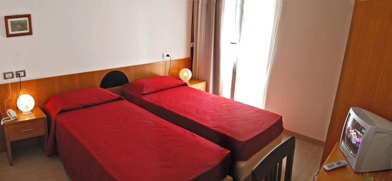 Hotel Morolli 리미니 외부 사진